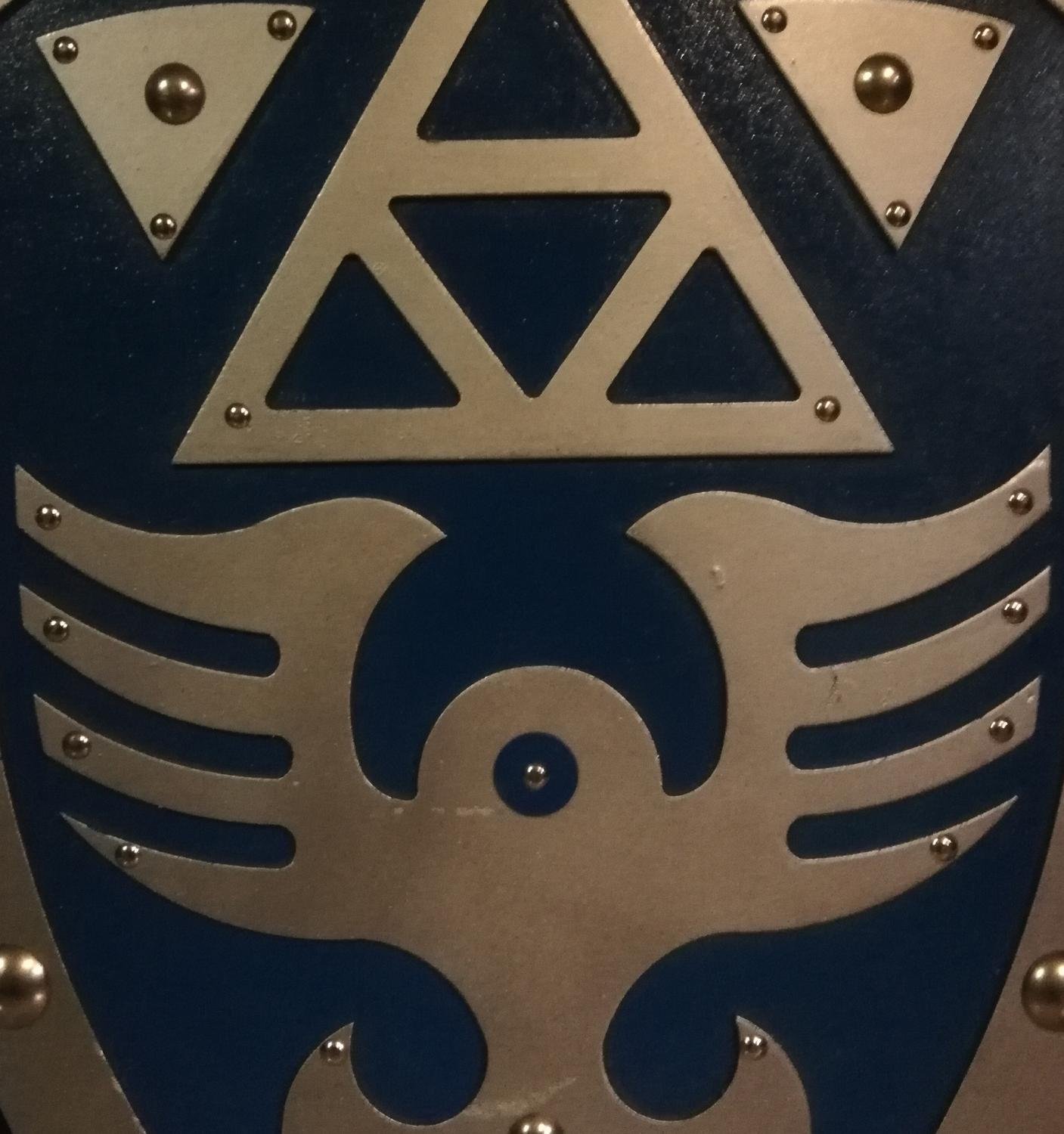 Trä Legend of Zelda Curved Shield SWE100