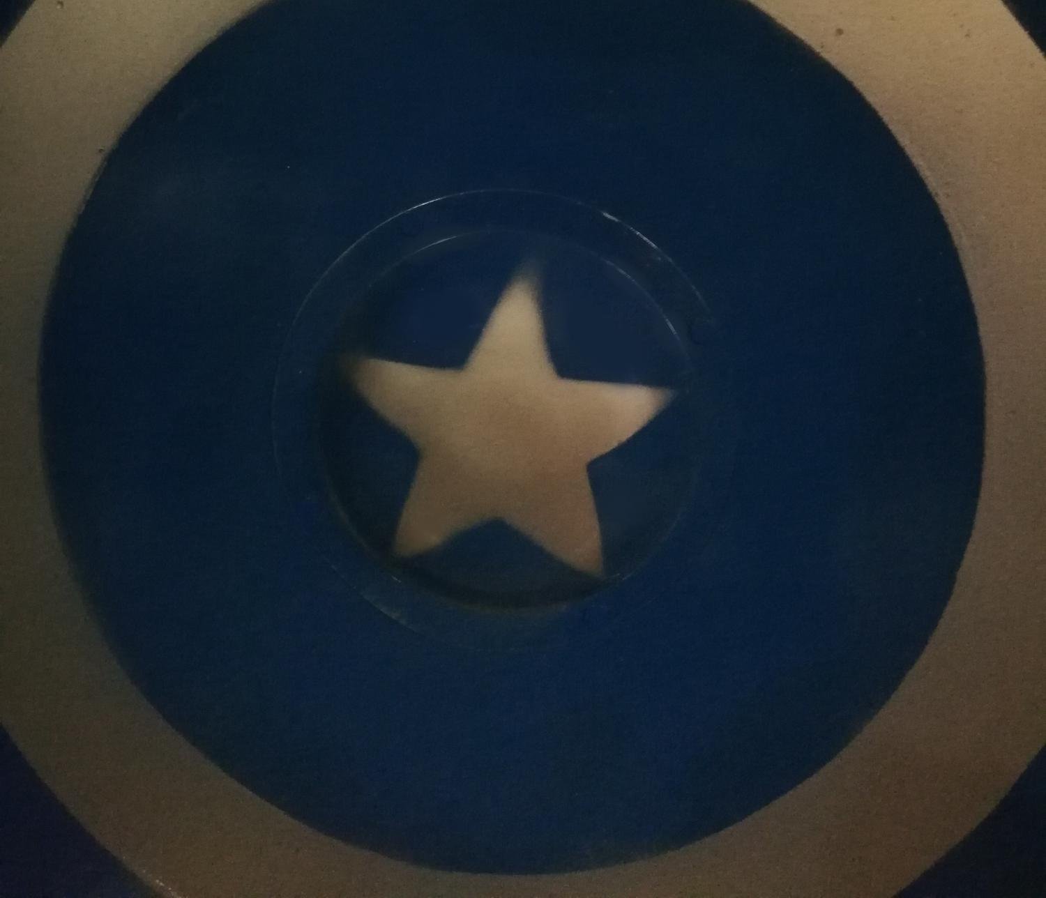 Captain America Winter Soldier träsköld SWE153