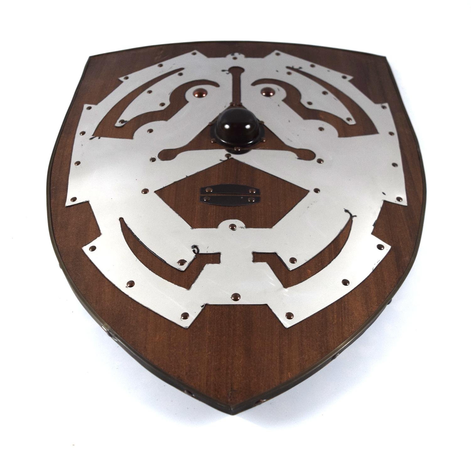 Trä / metall Legend of Zelda Curved Shield SWE90